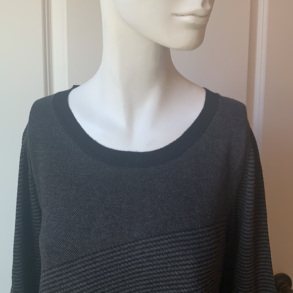 MAX EDITION Tunic Sweater - Picture 6 of 7
